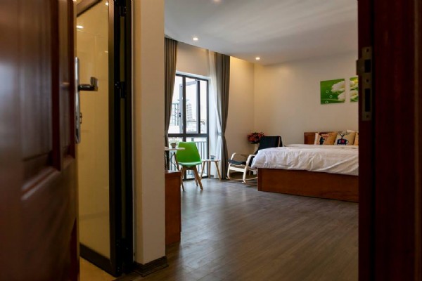 Cozy Studio Type Property Rental in Tu Hoa street, Tay Ho, Big Balcony 11