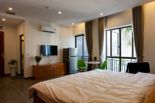 Cozy Studio Type Property Rental in Tu Hoa street, Tay Ho, Big Balcony 9