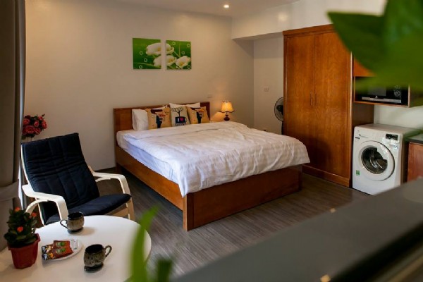 Cozy Studio Type Property Rental in Tu Hoa street, Tay Ho, Big Balcony 15