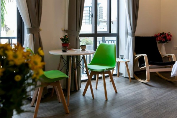 Cozy Studio Type Property Rental in Tu Hoa street, Tay Ho, Big Balcony 18