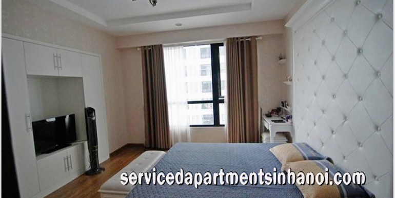 Cozy Two bedroom Apartment in T6 building, Vinhomes Times City 4