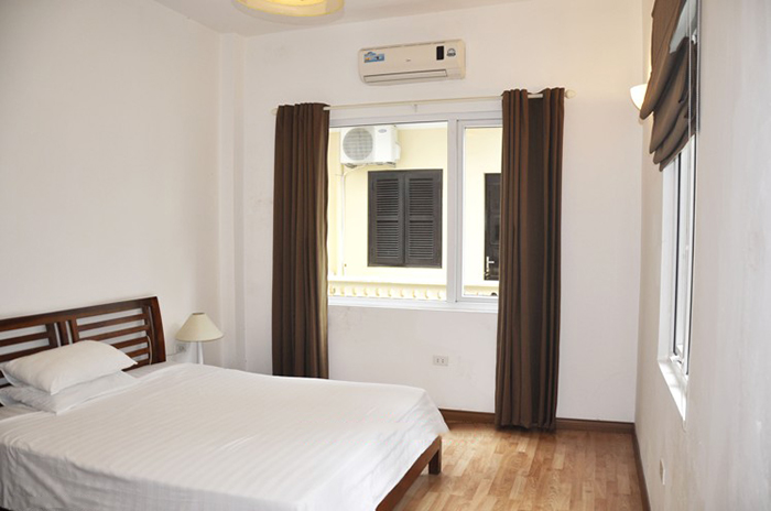 Cozy Two Bedroom Apartment Rental in Dao Tan str, Ba Dinh 5