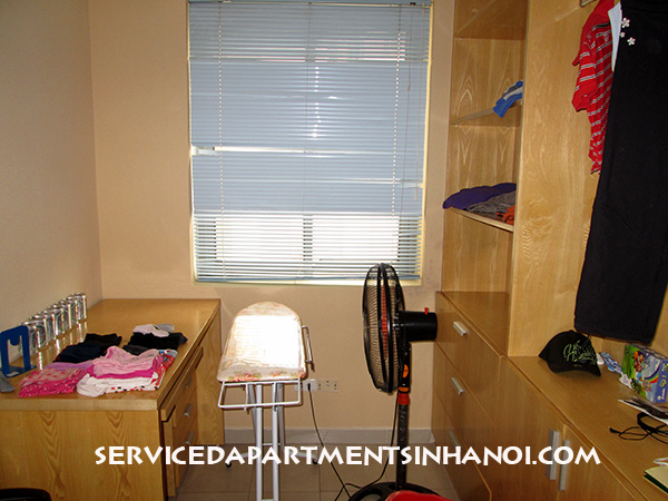 Cozy two bedroom flat with open balcony facing to Thu Le Lake 18