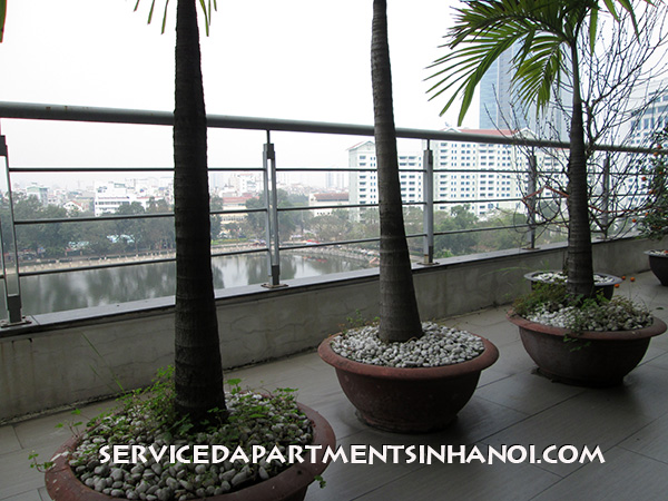 Cozy two bedroom flat with open balcony facing to Thu Le Lake 3