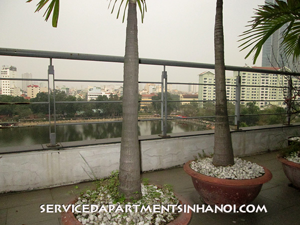 Cozy two bedroom flat with open balcony facing to Thu Le Lake 4