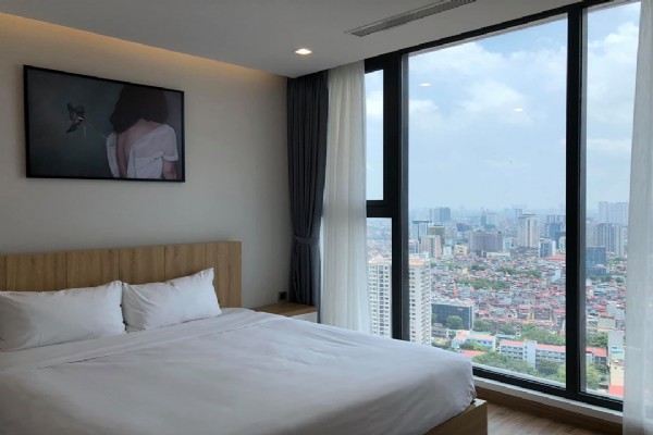 *Delight 4 Bedroom Apartment For Rent in Vinhomes Metropolis* 3
