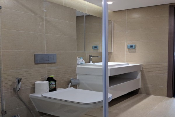 *Delight 4 Bedroom Apartment For Rent in Vinhomes Metropolis* 6