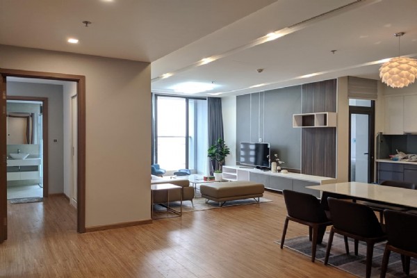 *Delight 4 Bedroom Apartment For Rent in Vinhomes Metropolis* 17