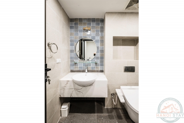 Delightful bright and airy 01 BR apartment for rent in Tu Hoa str, Tay Ho 5