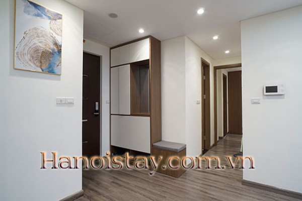 *Deluxe 2 Bedroom Property For Rent in HongKong Tower, Center of Ba Dinh* 2