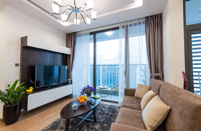 *Deluxe Four Bedroom Apartment For Rent in Vinhomes Metropolis, Beautiful Lake View* 18