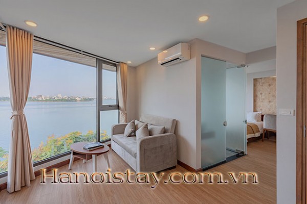 *Deluxe LAKE VIEW Apartment Rental in Central Òf Hanoi, Viet Nam* 5