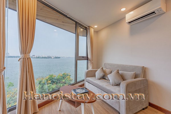 *Deluxe LAKE VIEW Apartment Rental in Central Òf Hanoi, Viet Nam* 13