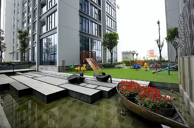 *Deluxe Three Bedroom Apartment For Rent in Vinhomes Metropolis* 11