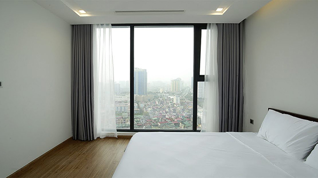 *Deluxe Three Bedroom Apartment For Rent in Vinhomes Metropolis* 32