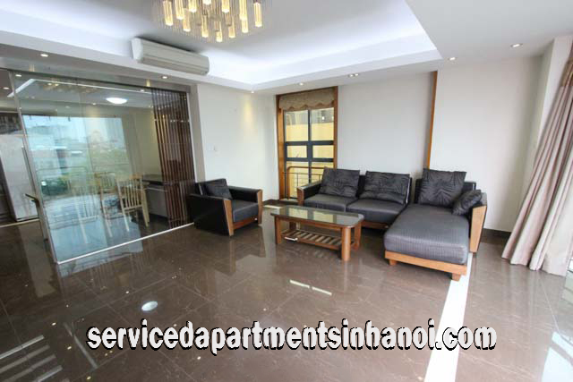 Deluxe Three bedroom apartment rental In Doi can St, Ba Dinh 2