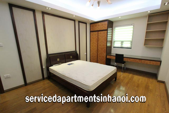 Deluxe Three bedroom apartment rental In Doi can St, Ba Dinh 11