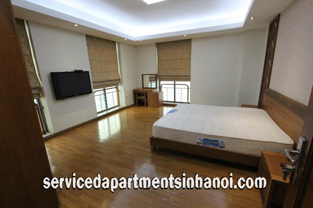 Deluxe Three bedroom apartment rental In Doi can St, Ba Dinh 13
