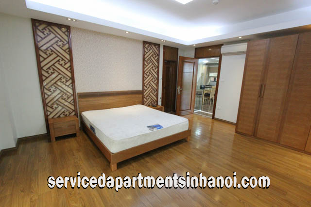 Deluxe Three bedroom apartment rental In Doi can St, Ba Dinh 9