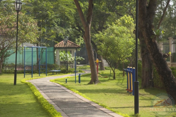 DIAMOND WESTLAKE SUITES (Sedona Suites Hanoi): Luxury Villa Rentals & Mansion for Rent 4