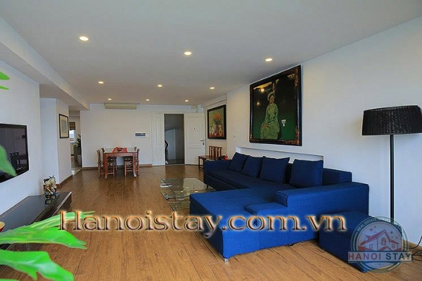 *Direct Lake Front Three Bedroom Apartment for rent in Tu Hoa street, Tay Ho* 5