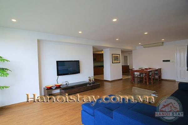 *Direct Lake Front Three Bedroom Apartment for rent in Tu Hoa street, Tay Ho* 8