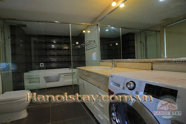 *Direct Lake Front Three Bedroom Apartment for rent in Tu Hoa street, Tay Ho* 12