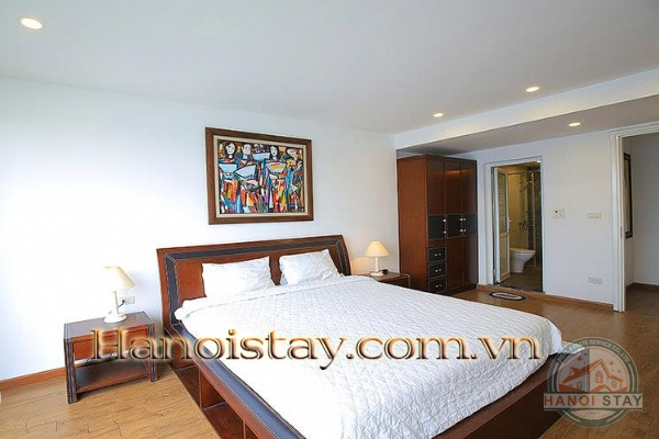 *Direct Lake Front Three Bedroom Apartment for rent in Tu Hoa street, Tay Ho* 19