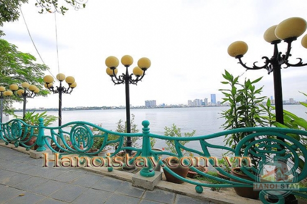 *Direct Lake Front Three Bedroom Apartment for rent in Tu Hoa street, Tay Ho* 23