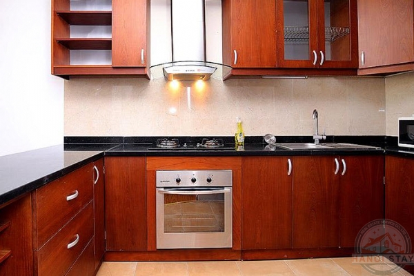 Duplex Apartment Rental in Dang Thai Mai street, Tay Ho: Spacious, Modern & Nice View 4
