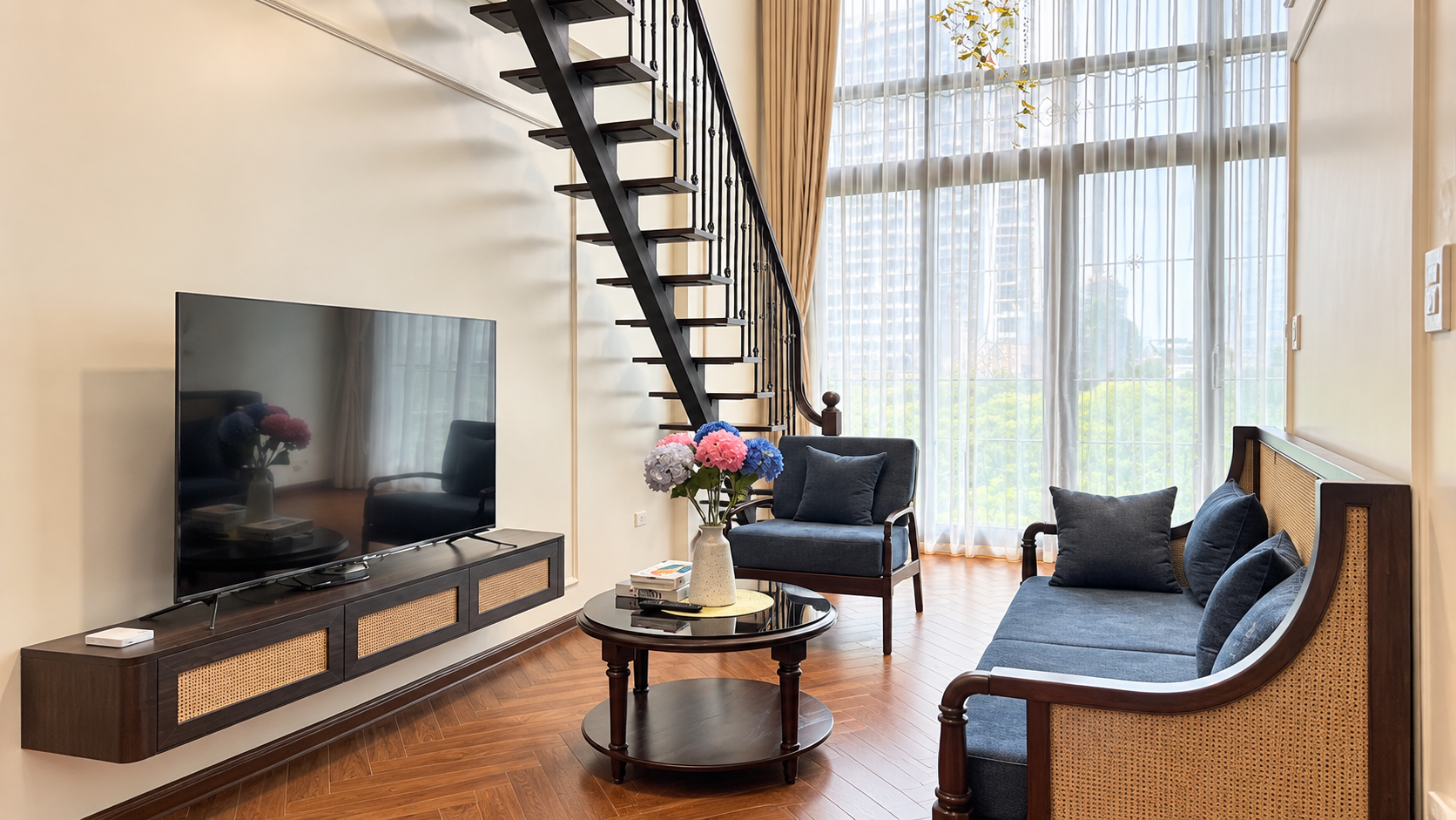 Elegant 01 BR Apartment for Rent near Truc Bach Area, Ba Dinh