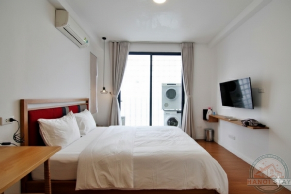 Elegant 3 Bedroom Lake View Apartment for Rent in Hanoi - Ba Mau Lake 1