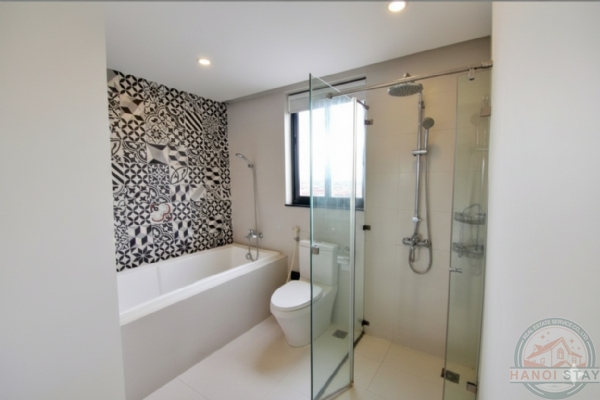 Elegant 3 Bedroom Lake View Apartment for Rent in Hanoi - Ba Mau Lake 3