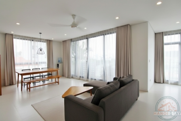 Elegant 3 Bedroom Lake View Apartment for Rent in Hanoi - Ba Mau Lake 1