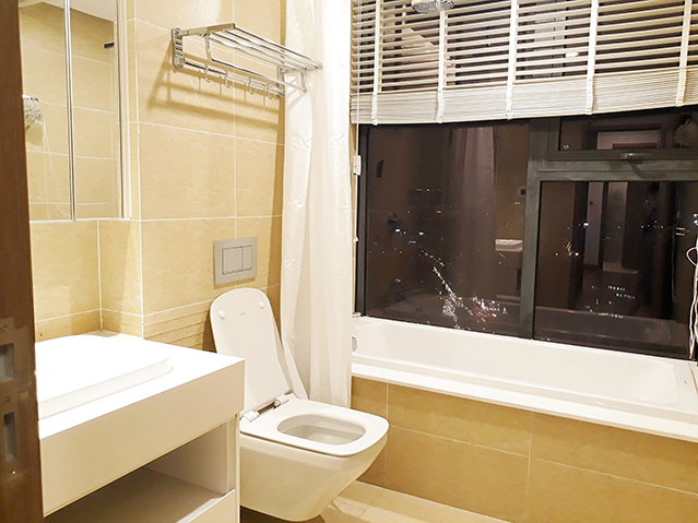 *Elegant & Beautiful View Three Bedroom Apartment For Rent in Vinhomes Metropolis* 11