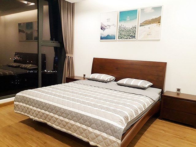 *Elegant & Beautiful View Three Bedroom Apartment For Rent in Vinhomes Metropolis* 6