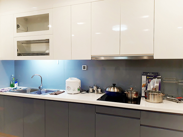*Elegant & Beautiful View Three Bedroom Apartment For Rent in Vinhomes Metropolis* 7