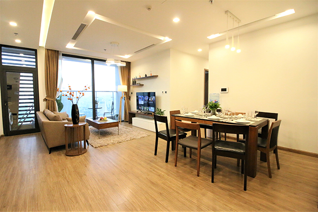 *Elegant & Beautiful View Three Bedroom Apartment For Rent in Vinhomes Metropolis* 1