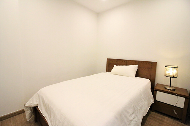 *Elegant & Beautiful View Three Bedroom Apartment For Rent in Vinhomes Metropolis* 15