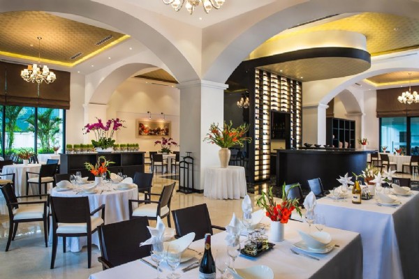 Elegant Suites Westlake 3