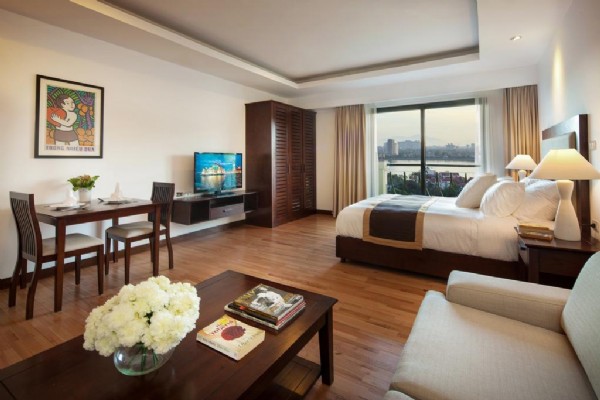 Elegant Suites Westlake 5