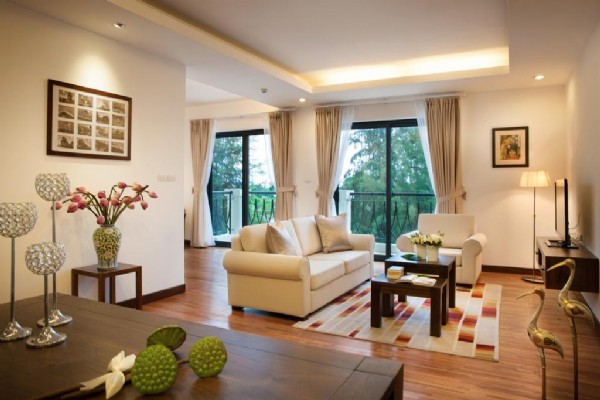 Elegant Suites Westlake 10