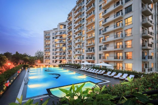 Elegant Suites Westlake 12