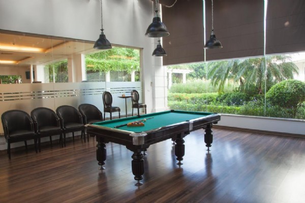 Elegant Suites Westlake 24