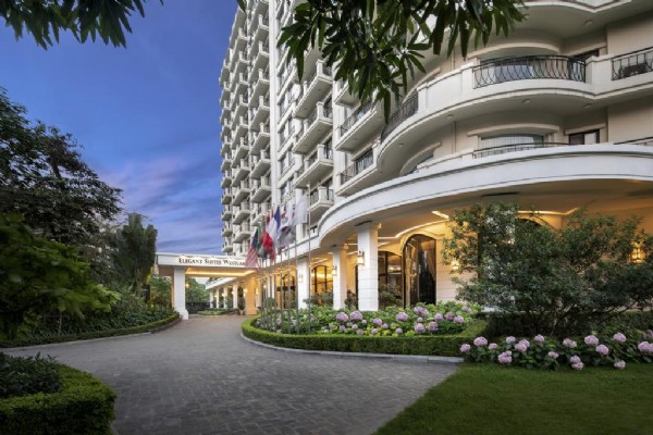 Elegant Suites Westlake 29