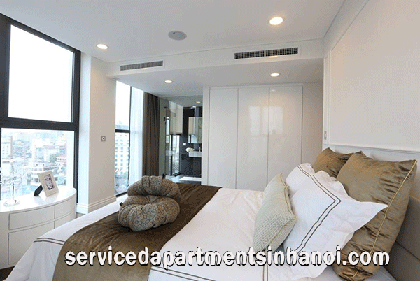 Elegant Three bedroom apartment Rental in Hoang Thanh Tower, Hai Ba Trung 13
