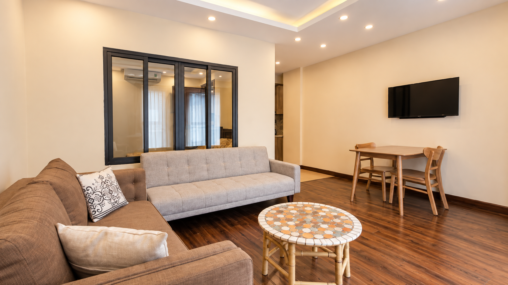 Elegant Truc Bach Apartment for rent, Modern Furniture