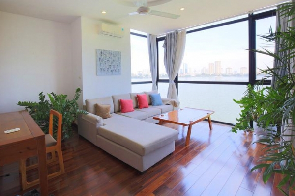 Beautiful three bedroom apartment for rent in Xom Chua area, Tay Ho, Panorama Lakeview