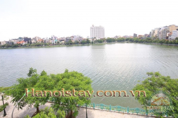 *Enjoy living in the ultimate Lake View 03 Bedroom Apartment rental in Quang An street, Tay Ho* 14