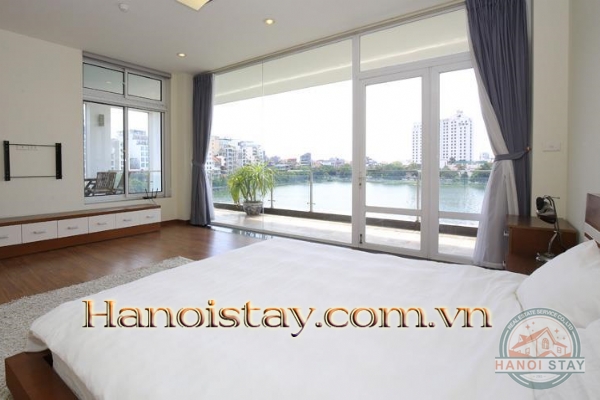 *Enjoy living in the ultimate Lake View 03 Bedroom Apartment rental in Quang An street, Tay Ho* 18